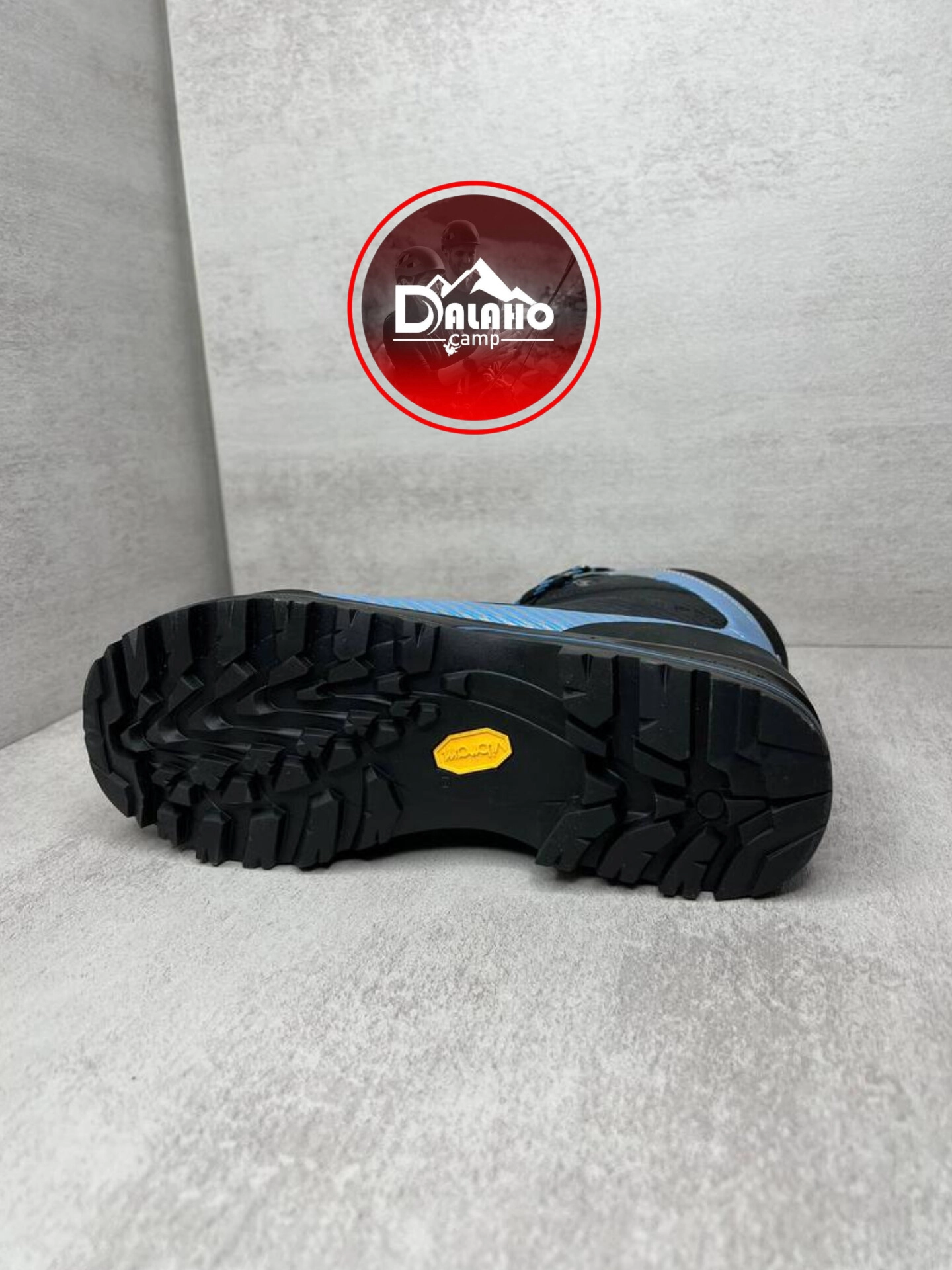 کفش ترکینگ ضدآب کوهستانی لسپورتیوا مدل Trango TRK GTX مناسب کوه‌نوردی حرفه‌ای