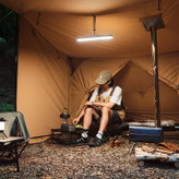 چراغ شارژی نیچرهایک مدل CNK2450ZM011 با طراحی سبک، شارژ Type-C، نور چندحالته و مناسب کمپینگ