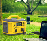 پاور استیشن قابل حمل LIPOWER مدل M700 مناسب کمپینگ و سفر با ظرفیت 699Wh